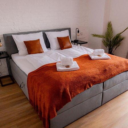 Highlight Am Stadtplatz Muehldorf - C4S Come4Stay - 2 Zimmer Wohnung I Bis Zu 5 Gaeste Dış mekan fotoğraf