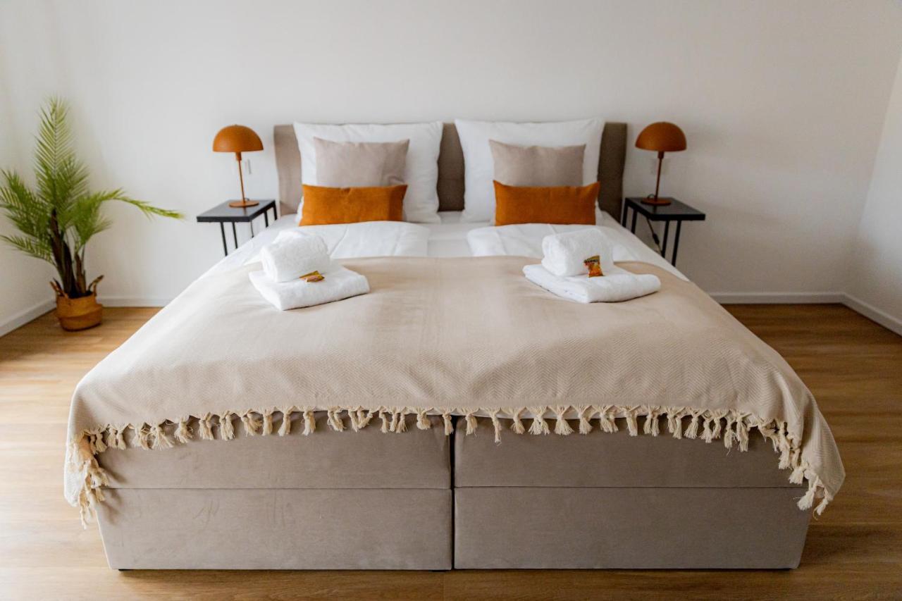 Highlight Am Stadtplatz Muehldorf - C4S Come4Stay - 2 Zimmer Wohnung I Bis Zu 5 Gaeste Dış mekan fotoğraf