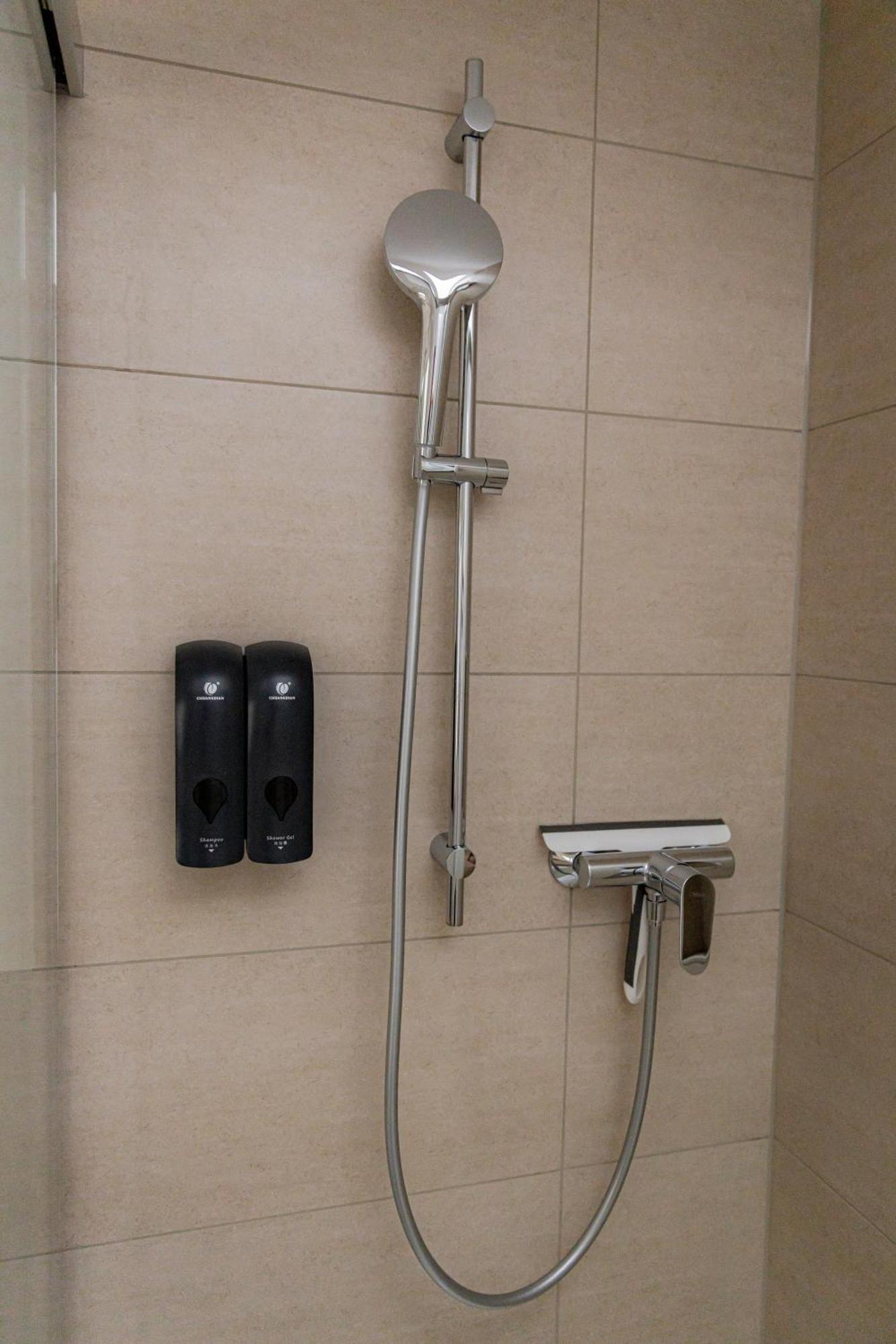 Highlight Am Stadtplatz Muehldorf - C4S Come4Stay - 2 Zimmer Wohnung I Bis Zu 5 Gaeste Dış mekan fotoğraf