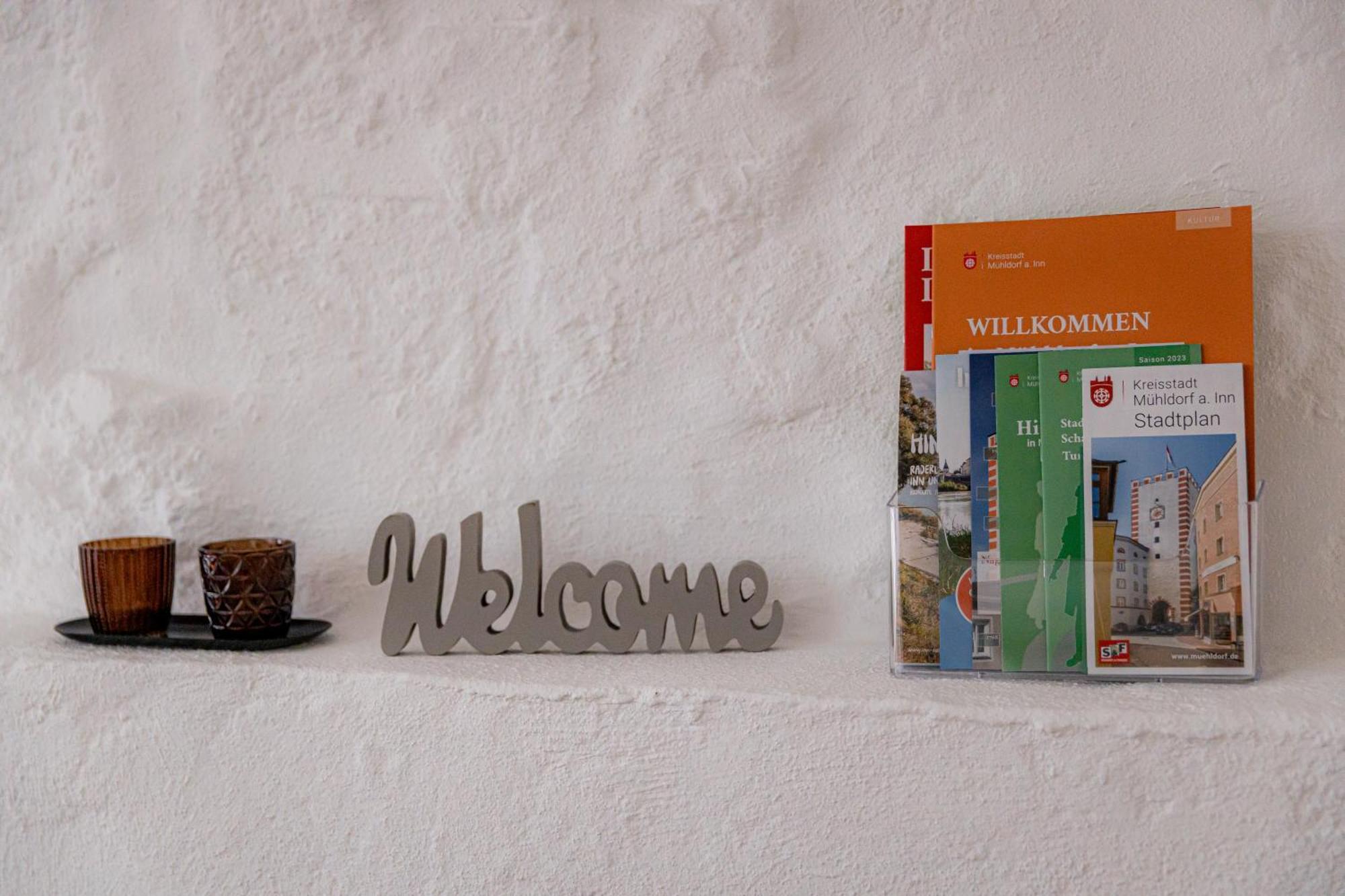 Highlight Am Stadtplatz Muehldorf - C4S Come4Stay - 2 Zimmer Wohnung I Bis Zu 5 Gaeste Dış mekan fotoğraf