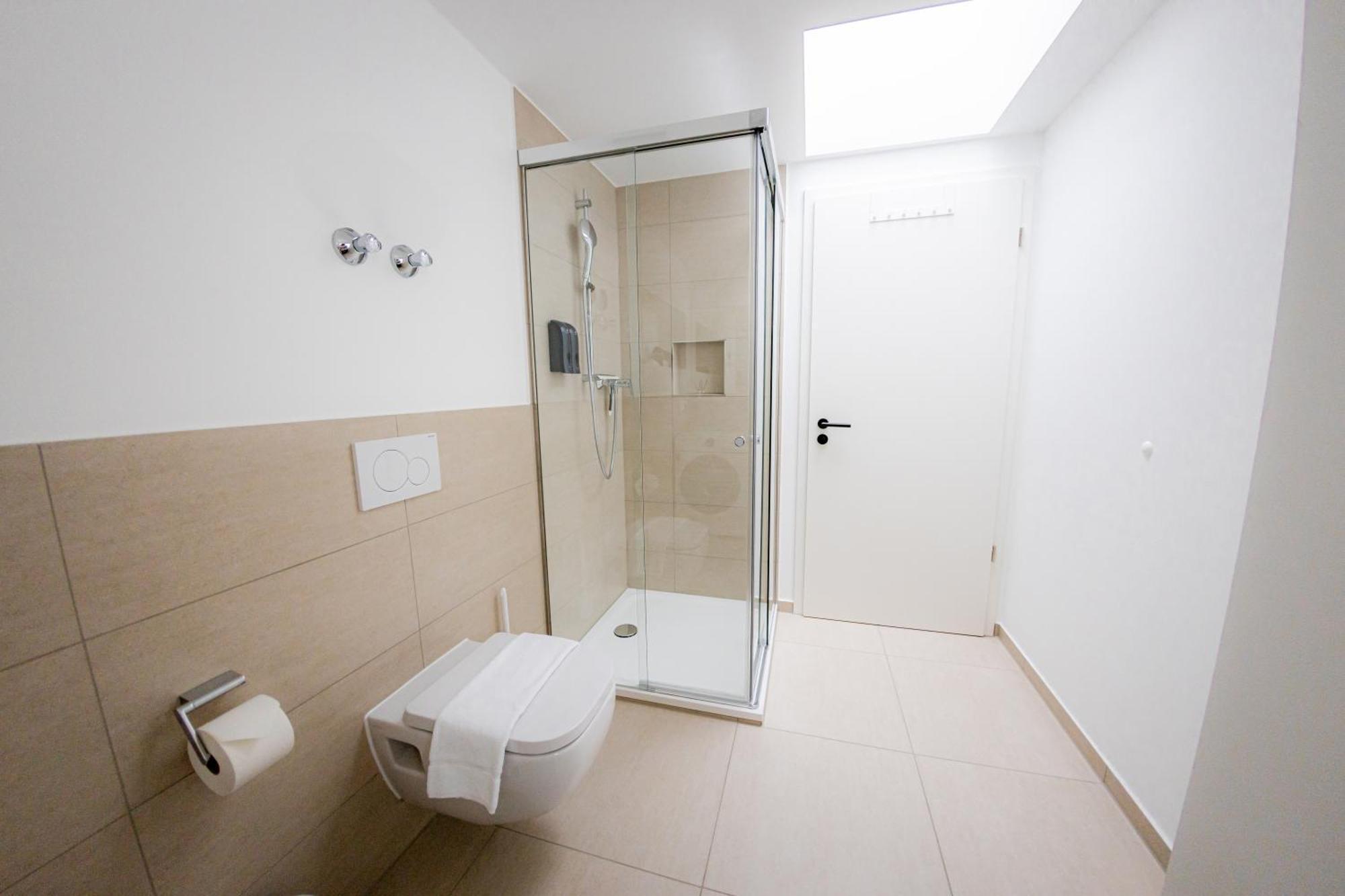 Highlight Am Stadtplatz Muehldorf - C4S Come4Stay - 2 Zimmer Wohnung I Bis Zu 5 Gaeste Dış mekan fotoğraf